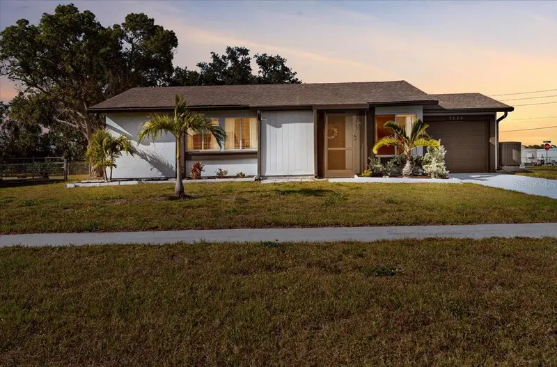 5520 KENWOOD DRIVE, NORTH PORT