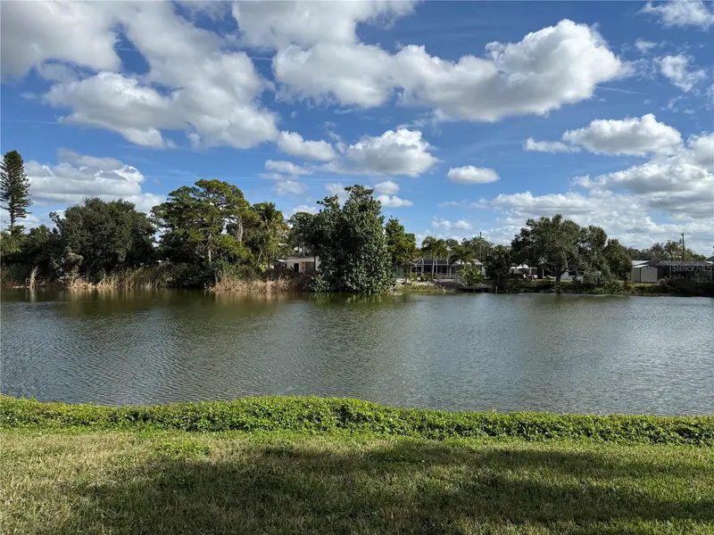 5697 ASHTON LAKE DRIVE #6, SARASOTA