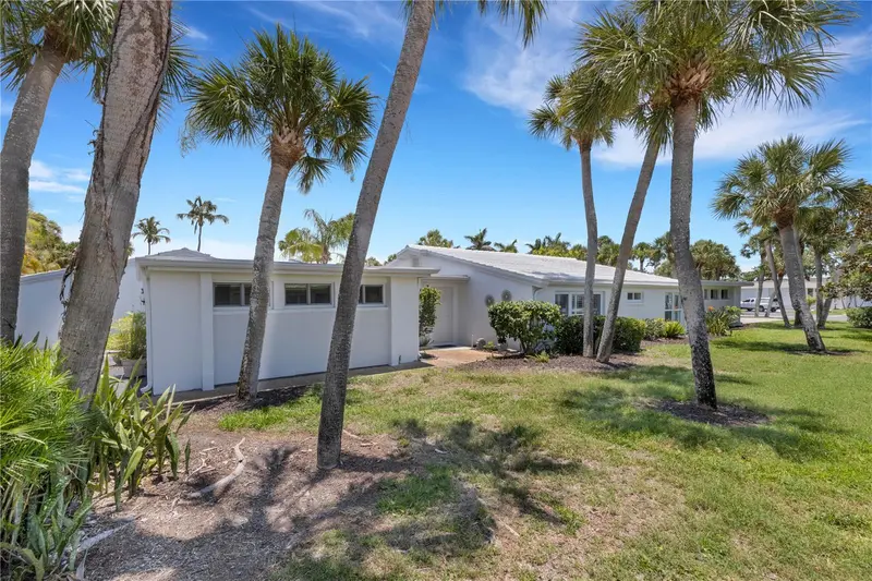 214 HOURGLASS WAY #V-4, SARASOTA, photo 2 of 88