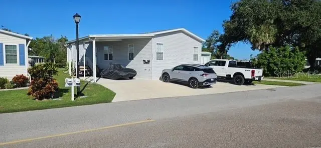 5652 HOLIDAY PARK BOULEVARD, NORTH PORT