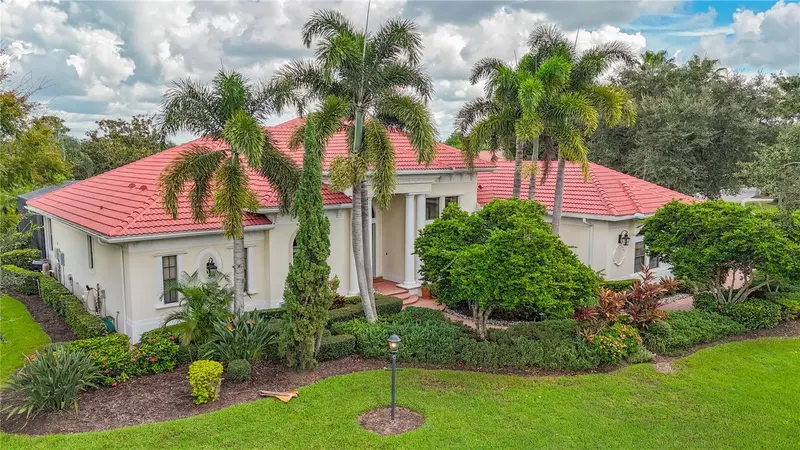 7819 ROSEHALL COVE, LAKEWOOD RANCH
