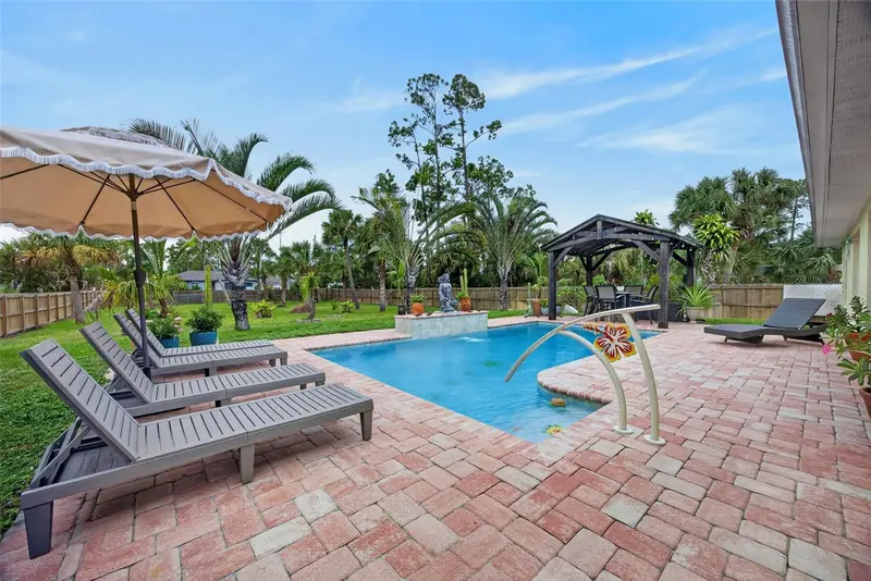 1561 SEAPORT STREET, NORTH PORT, photo 2 of 34