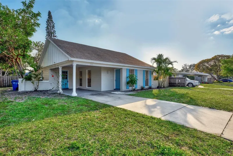2382 ROSE STREET, SARASOTA, photo 3 of 49