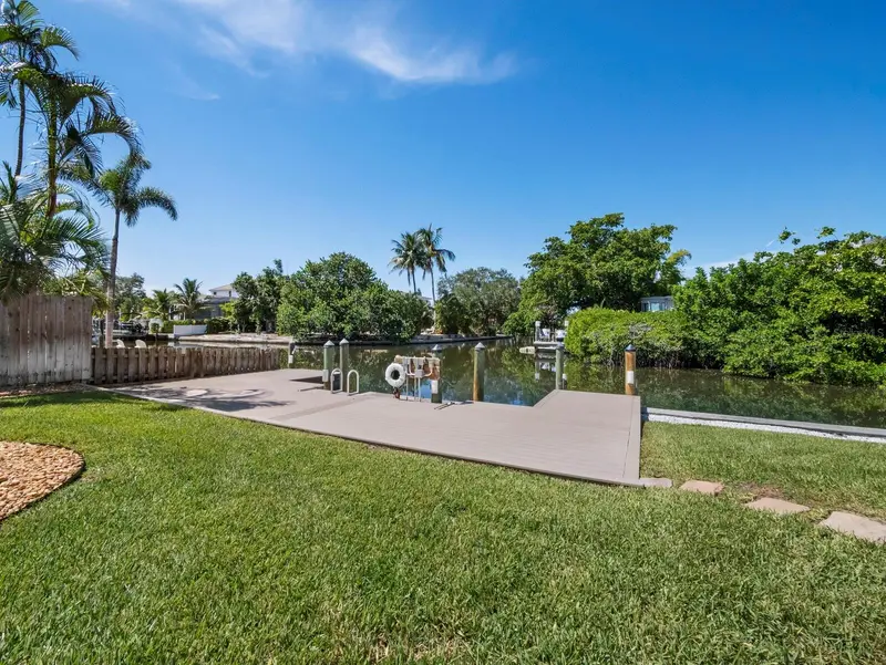 5012 HIGEL AVENUE, SARASOTA, photo 2 of 57
