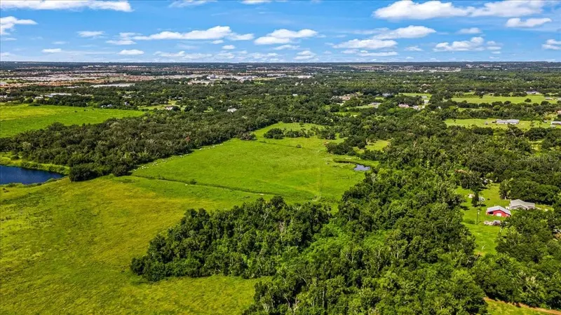 1611 ZIPPERER ROAD, BRADENTON