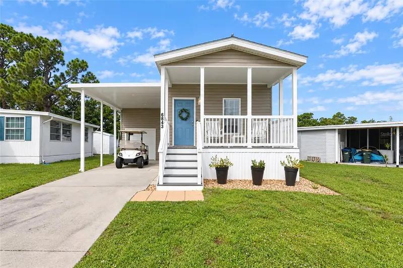 6843 HIKINA DRIVE, NORTH PORT