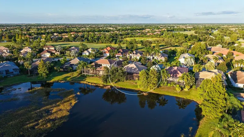 7836 VALDERRAMA WAY, LAKEWOOD RANCH, photo 3 of 82