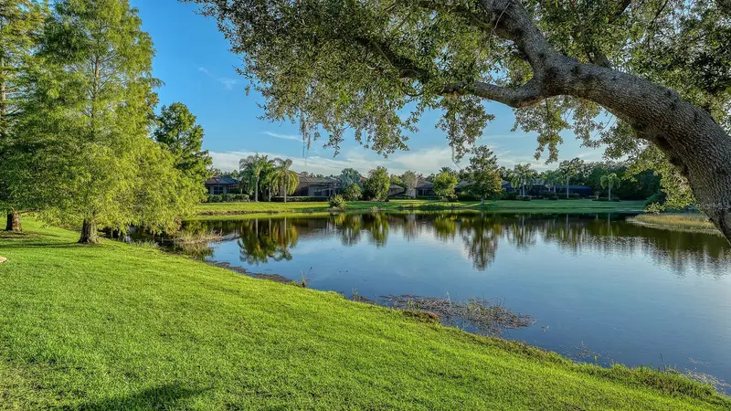 7836 VALDERRAMA WAY, LAKEWOOD RANCH, photo 5 of 82