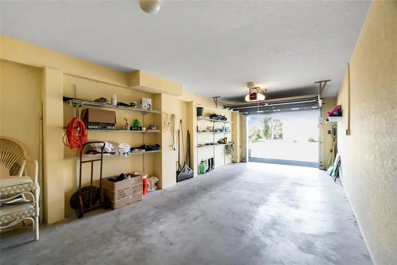 Thumbnail 32