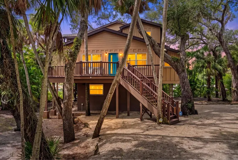 3376 SECLUSION DRIVE, SARASOTA