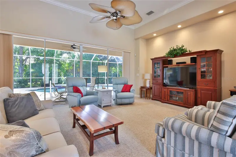 6921 CONESTOGA PLACE, BRADENTON, photo 4 of 36
