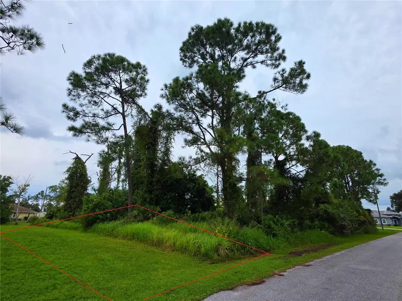 RENAULT CIRCLE, NORTH PORT