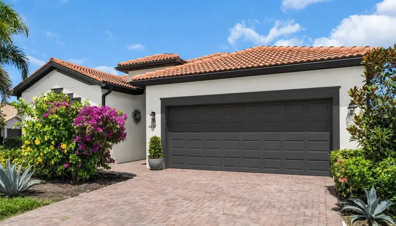 4602 ROYAL DORNOCH CIRCLE, BRADENTON