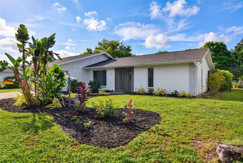 2014 COUNTRY MEADOWS LANE, SARASOTA, photo 5 of 60