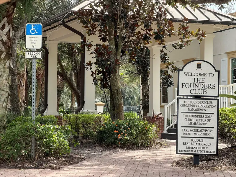 3433 FOUNDERS CLUB DRIVE, SARASOTA