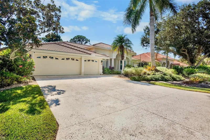 4804 BENCHMARK COURT, SARASOTA, photo 5 of 60