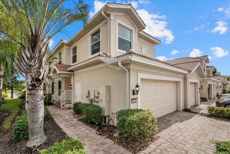5725 FOSSANO DRIVE #706, SARASOTA