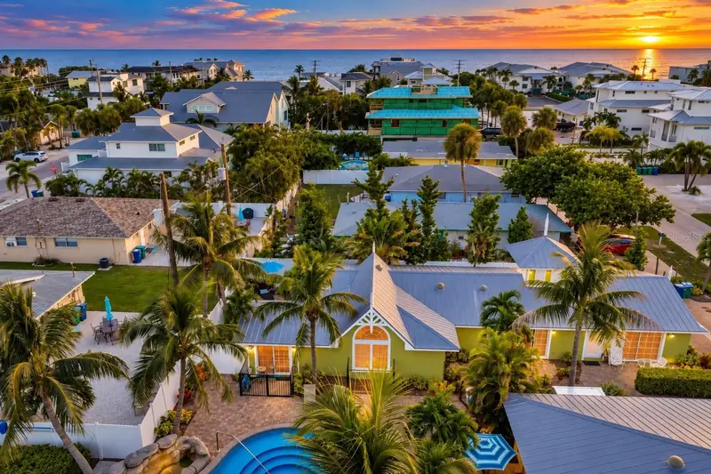 215 67TH STREET #6, HOLMES BEACH
