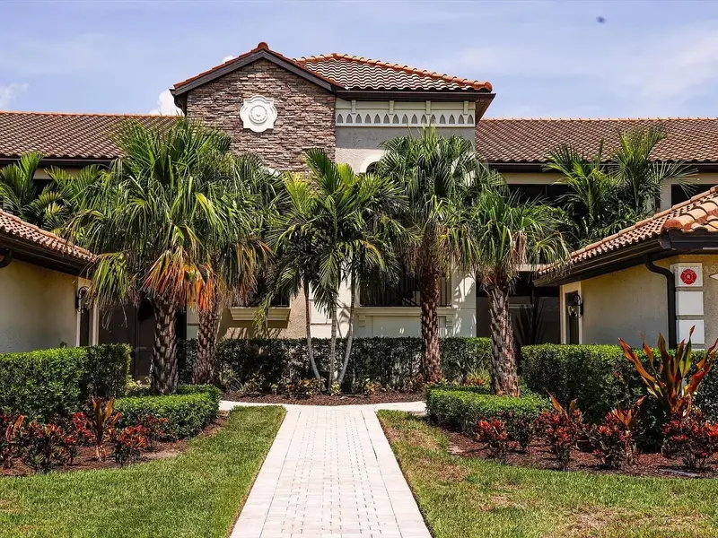 5558 PALMER CIRCLE #101, LAKEWOOD RANCH