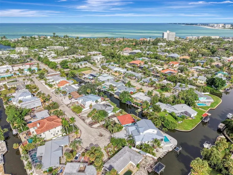 387 AVENIDA MILANO, SARASOTA