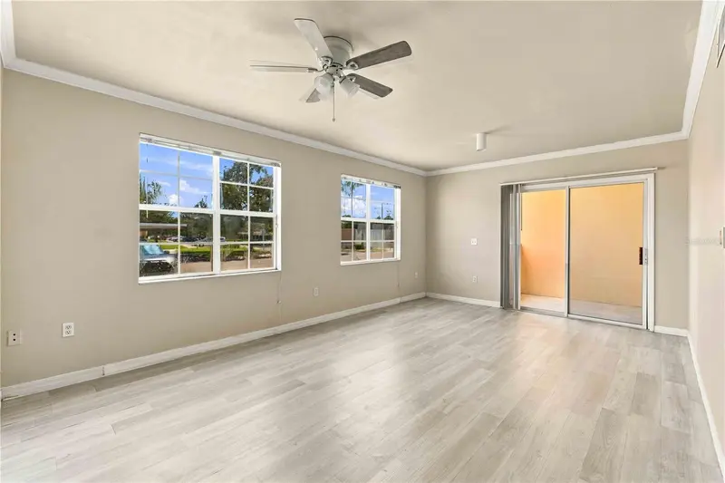 1015 VILLAGIO CIRCLE #102, SARASOTA, photo 5 of 32
