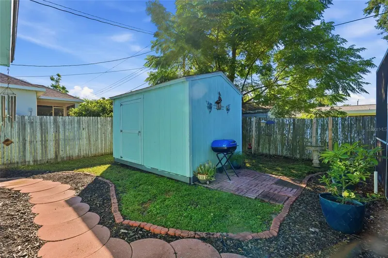 630 DARWIN ROAD, VENICE, photo 4 of 45