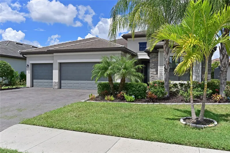 11525 AUTUMN LEAF WAY, BRADENTON, photo 3 of 34