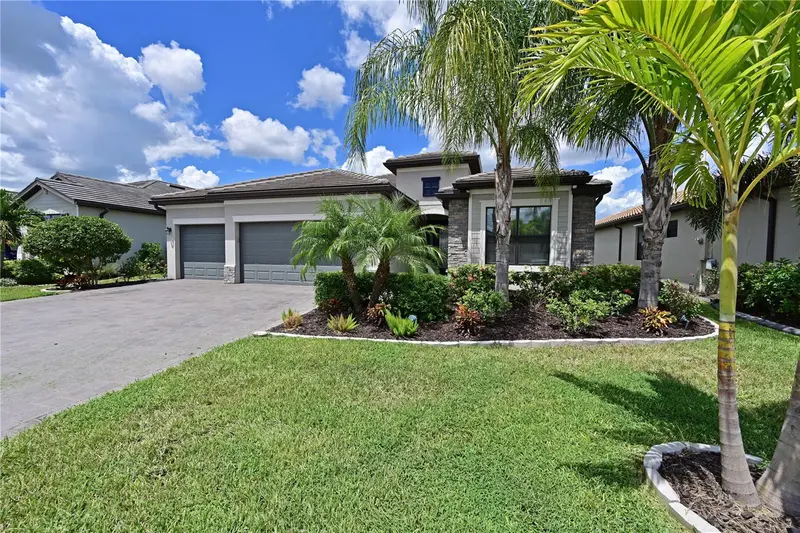 11525 AUTUMN LEAF WAY, BRADENTON, photo 5 of 34