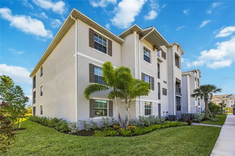 17570 OPAL SAND DRIVE #402, VENICE
