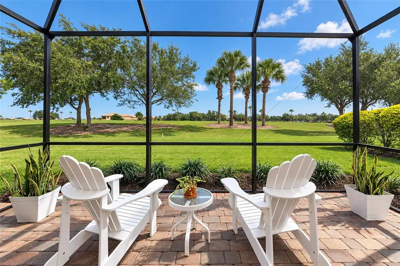 7027 QUIET CREEK DRIVE, BRADENTON, photo 2 of 75