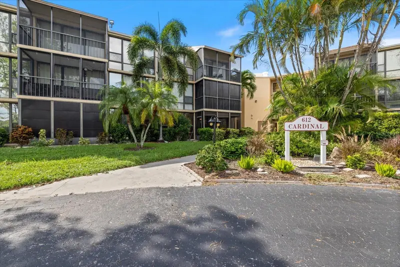 612 BIRD BAY DRIVE #118, VENICE