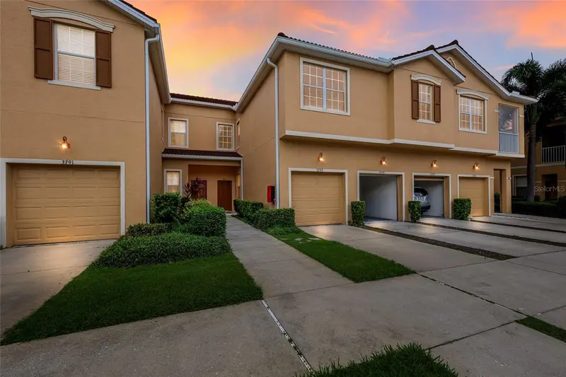 3793 PARKRIDGE CIRCLE #3-105, SARASOTA