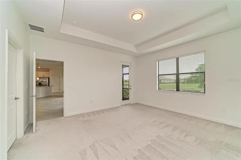 Thumbnail 33