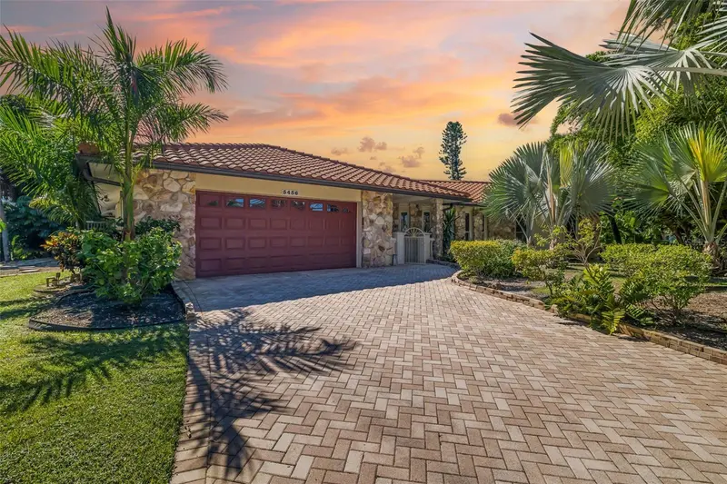 5456 AZURE WAY, SARASOTA