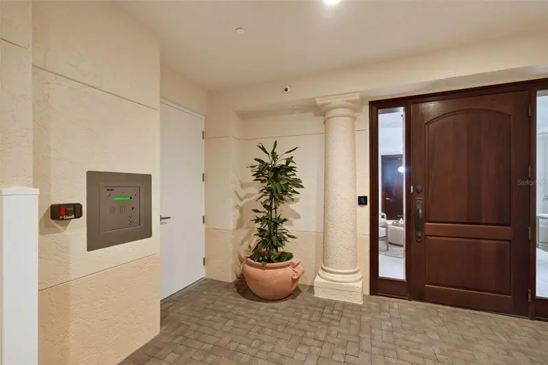 2151 GULF OF MEXICO DRIVE #4, LONGBOAT KEY, photo 4 of 97