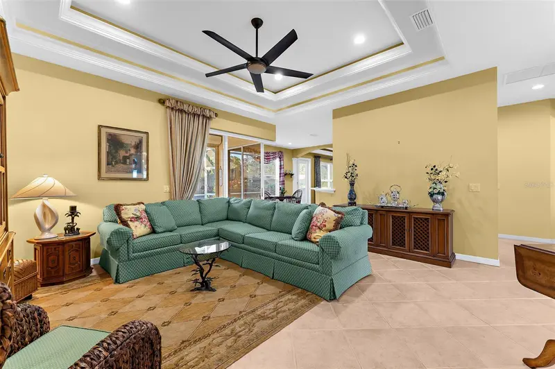 2524 JEFFERSON CIRCLE, SARASOTA, photo 4 of 28