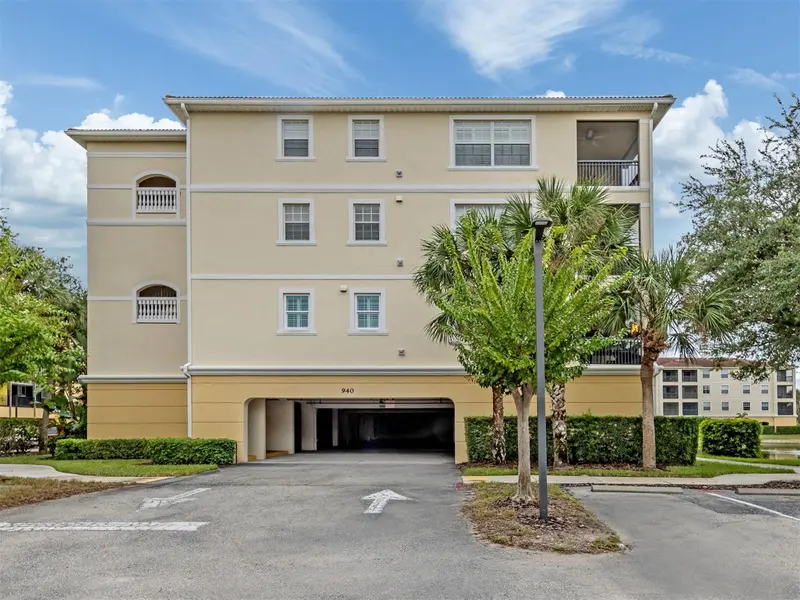 940 COOPER STREET #202, VENICE