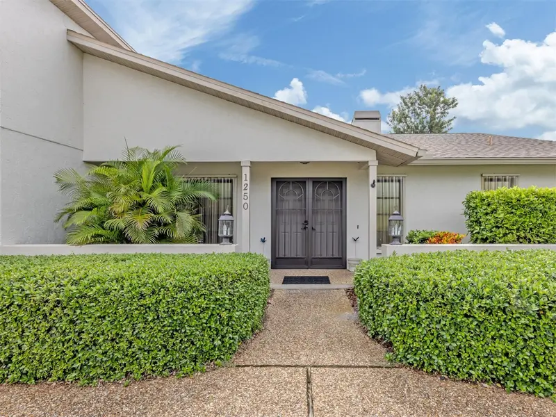 1250 WATERSIDE LANE, VENICE, photo 2 of 32