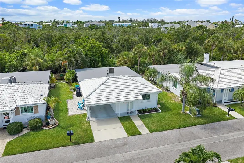 738 SPANISH DRIVE #98, LONGBOAT KEY, photo 2 of 44
