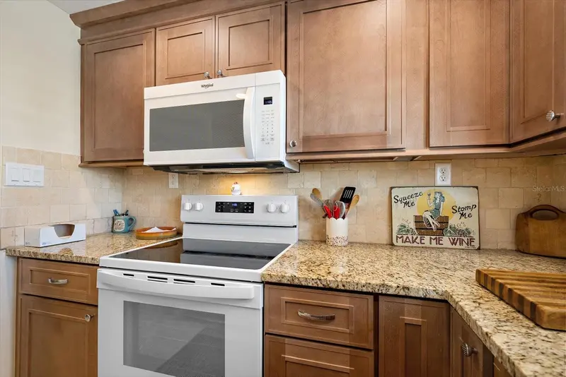 738 SPANISH DRIVE #98, LONGBOAT KEY, photo 3 of 44