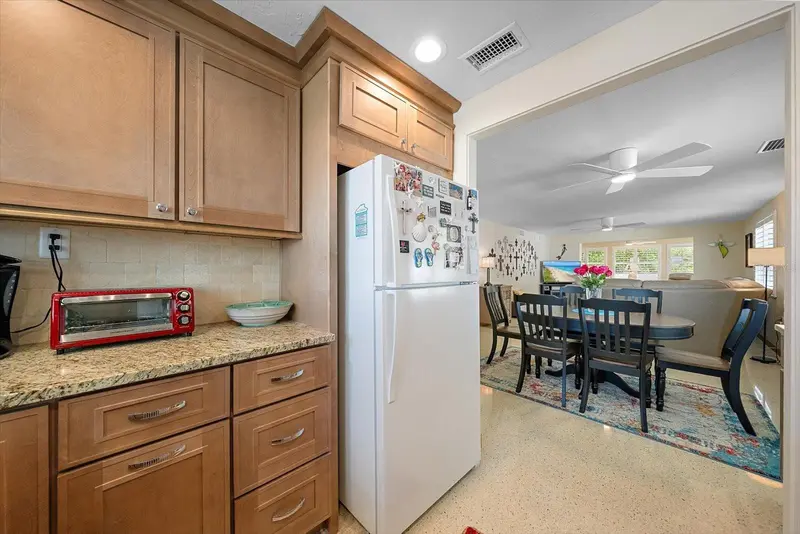 738 SPANISH DRIVE #98, LONGBOAT KEY, photo 4 of 44