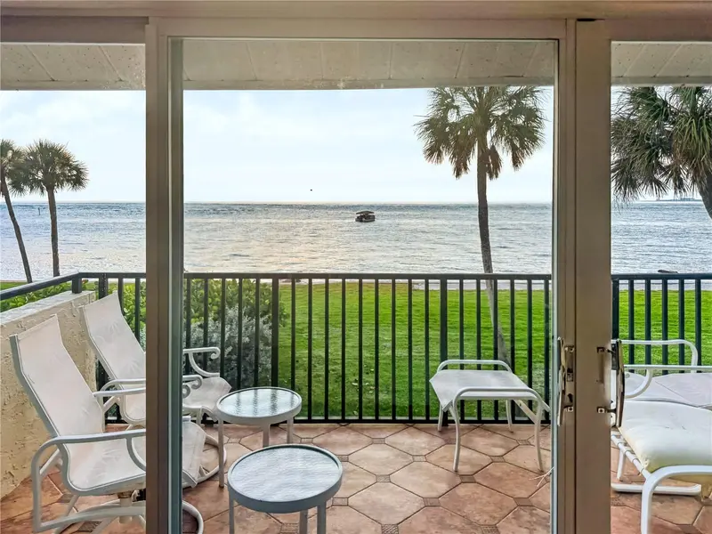 4660 OCEAN BOULEVARD #U2, SARASOTA