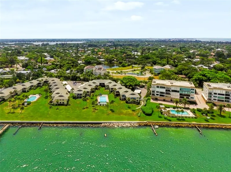 4660 OCEAN BOULEVARD #U2, SARASOTA, photo 3 of 62