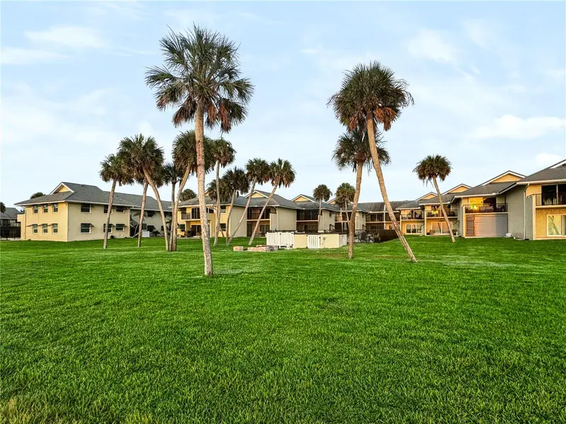 4660 OCEAN BOULEVARD #U2, SARASOTA, photo 5 of 62