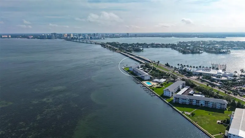 777 JOHN RINGLING BOULEVARD #36, SARASOTA, photo 3 of 42