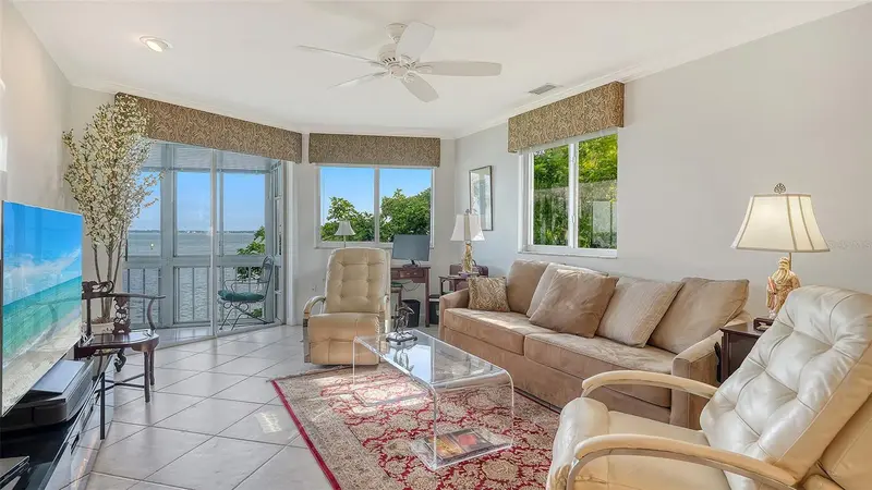 777 JOHN RINGLING BOULEVARD #36, SARASOTA, photo 5 of 42