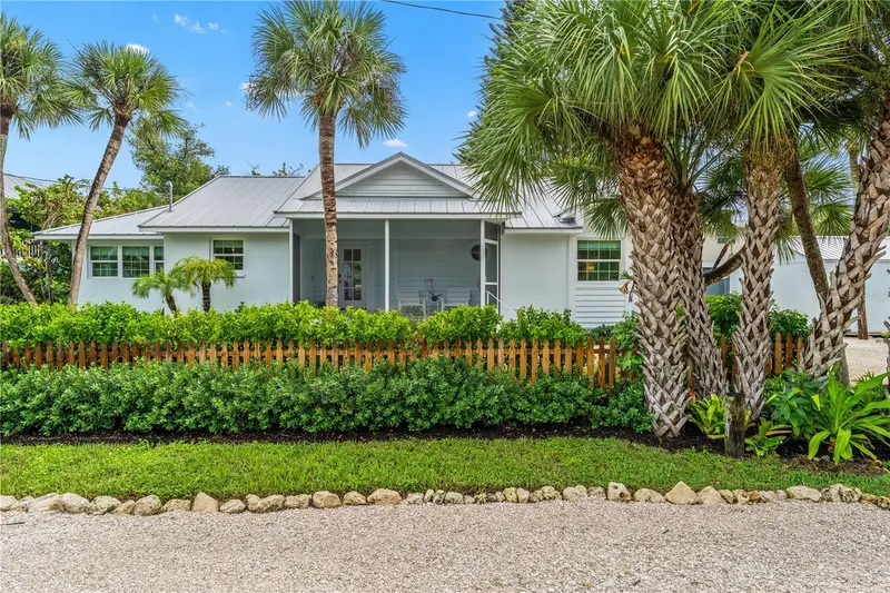 4095 BEACH ROAD, ENGLEWOOD