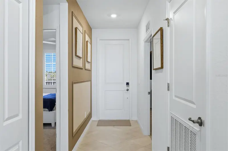 19110 SCALLOP LOOP #203, LAKEWOOD RANCH, photo 2 of 41