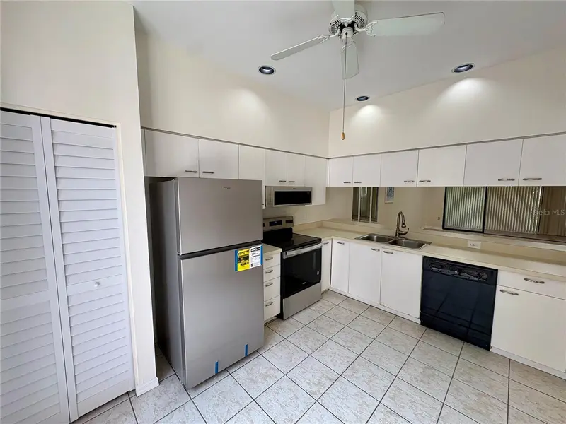 5535 HAMPSTEAD HEATH #45, SARASOTA, photo 4 of 41