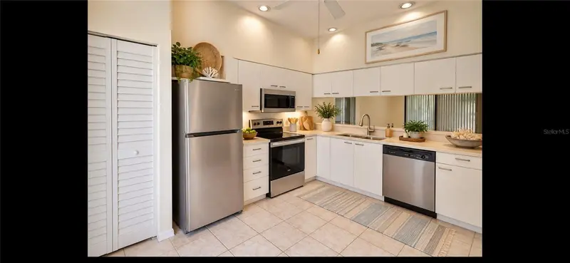 5535 HAMPSTEAD HEATH #45, SARASOTA, photo 5 of 41